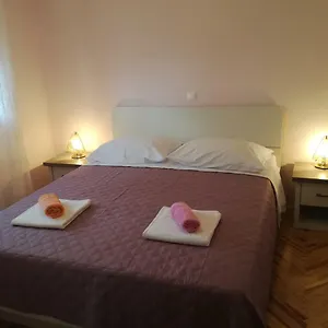 Lucija Appartamento Zara